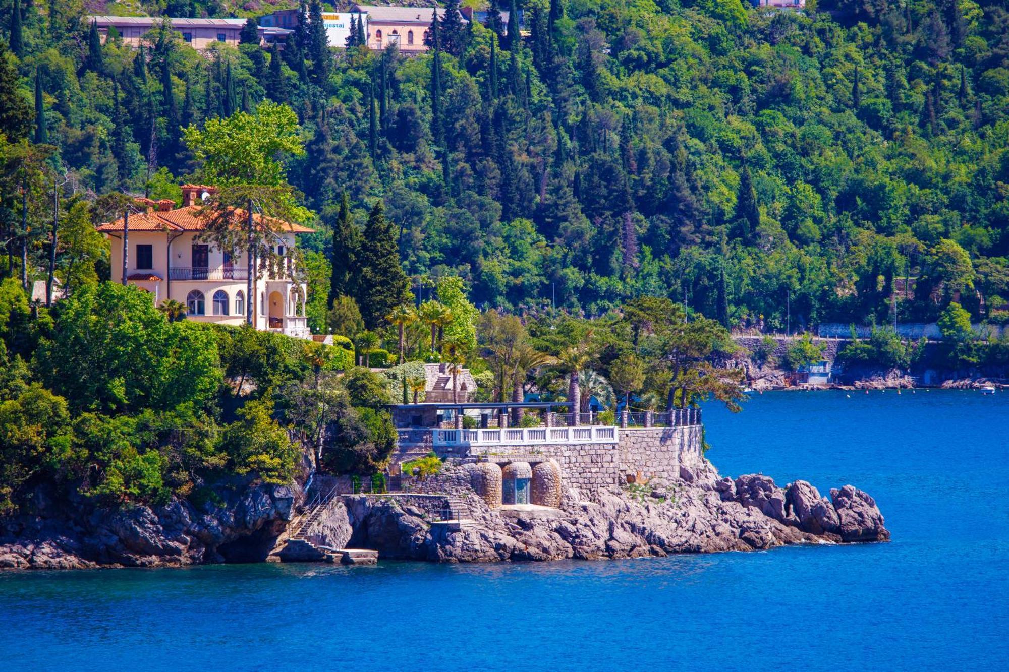 Villa Volos With Roof Terrace, Sea View, Free Private Parking โอปาติยา ภายนอก รูปภาพ