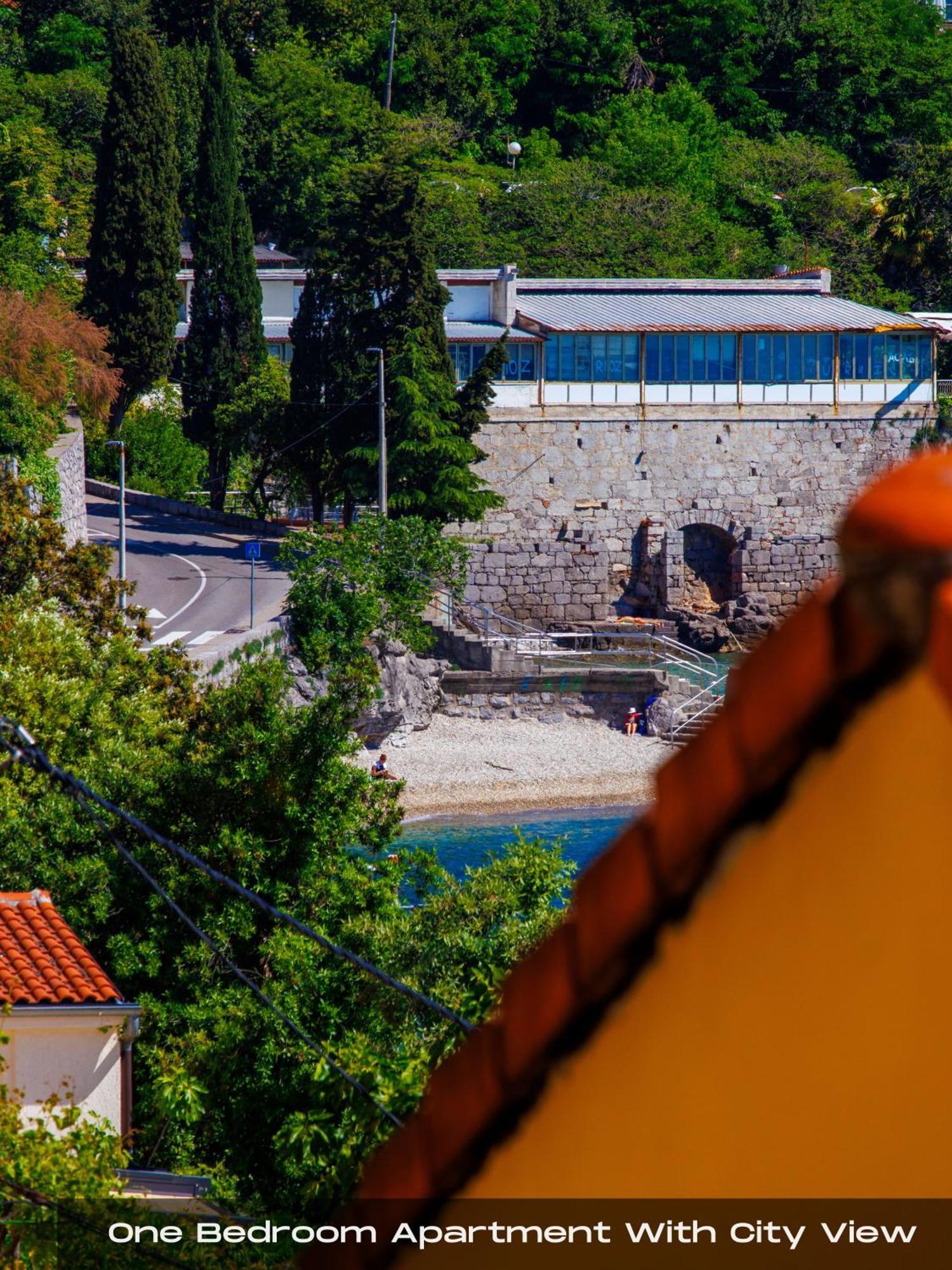 Villa Volos With Roof Terrace, Sea View, Free Private Parking โอปาติยา ภายนอก รูปภาพ