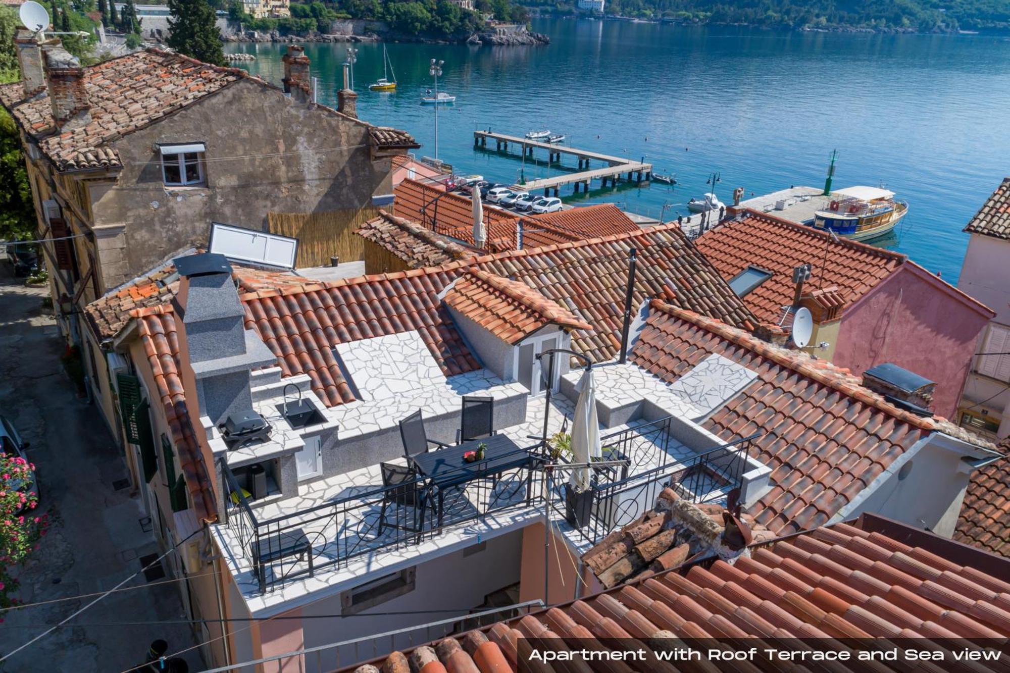 Villa Volos With Roof Terrace, Sea View, Free Private Parking โอปาติยา ภายนอก รูปภาพ