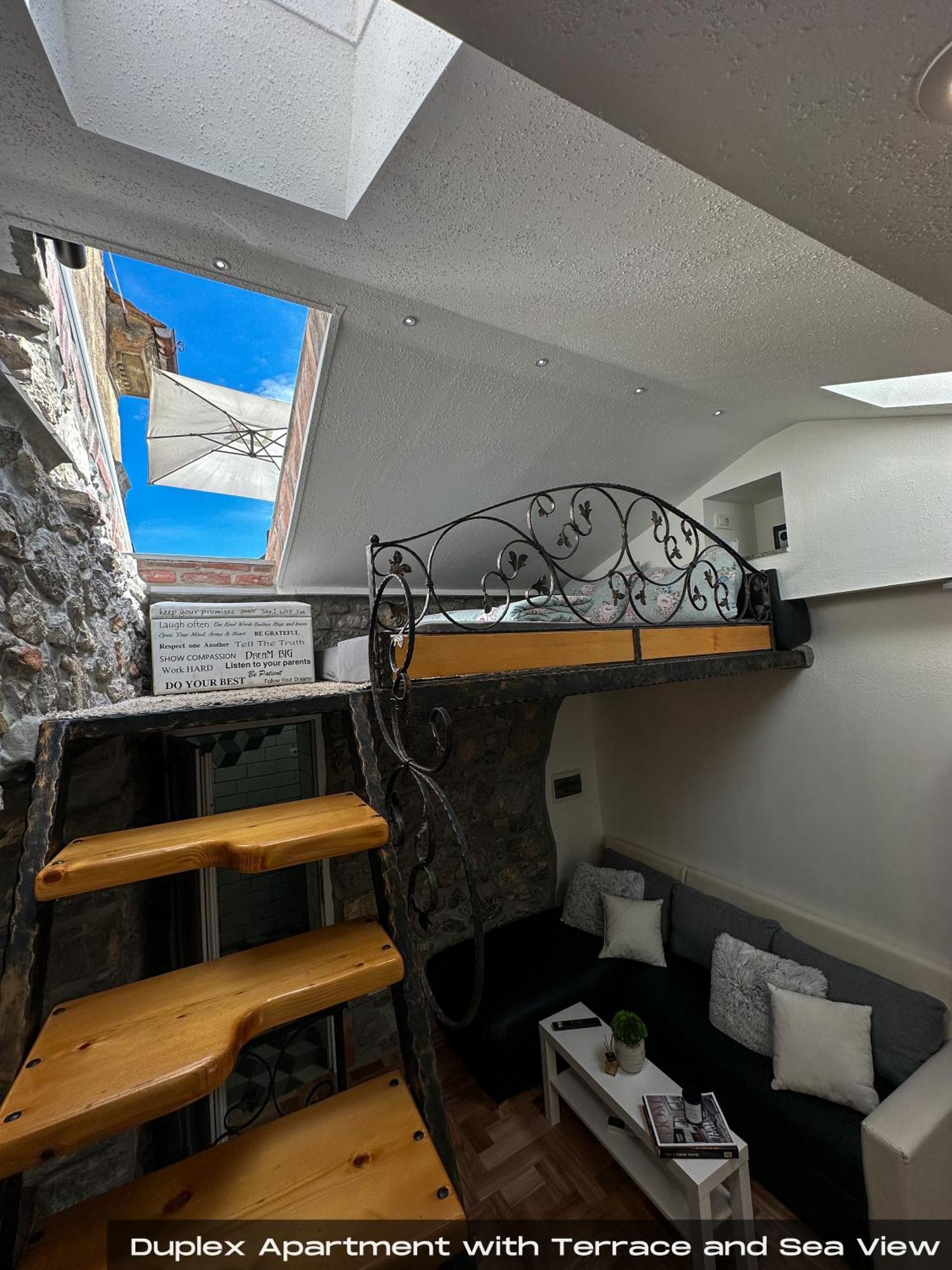 Villa Volos With Roof Terrace, Sea View, Free Private Parking โอปาติยา ภายนอก รูปภาพ